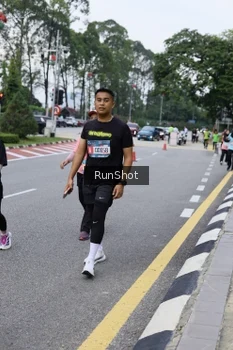 Runner Photo 4304735
