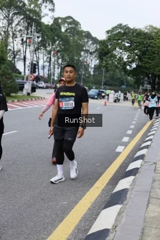 Runner Photo 4304747