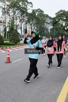 Runner Photo 4304748