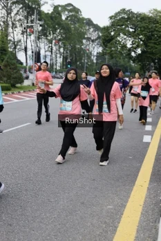 Runner Photo 4304757