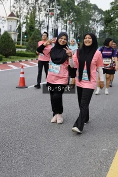 Runner Photo 4304767