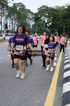 Runner Photo 4304768