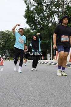 Runner Photo 4304770