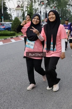 Runner Photo 4304771