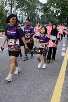 Runner Photo 4304777