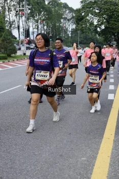 Runner Photo 4304779