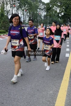 Runner Photo 4304786