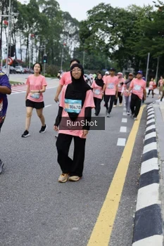 Runner Photo 4304788