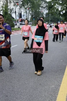 Runner Photo 4304792