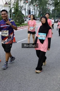 Runner Photo 4304794