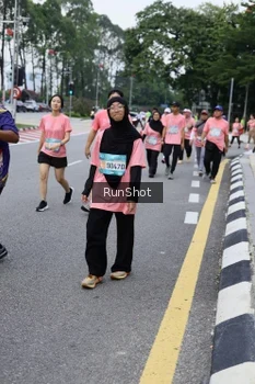 Runner Photo 4304795