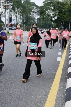 Runner Photo 4304799