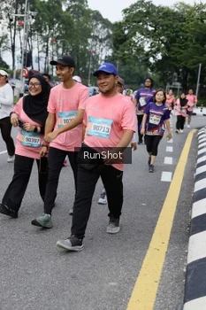 Runner Photo 4304822
