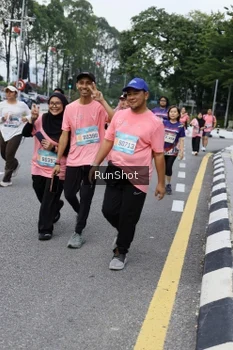 Runner Photo 4304827