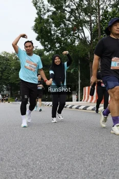 Runner Photo 4304831