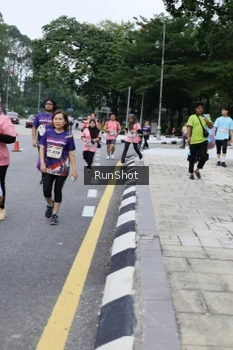Runner Photo 4304836