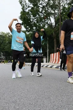 Runner Photo 4304839