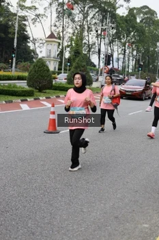 Runner Photo 4304848