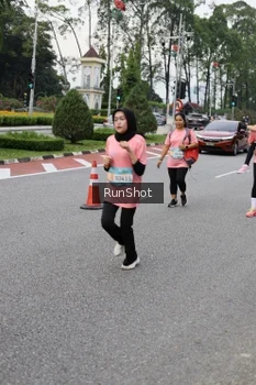 Runner Photo 4304850