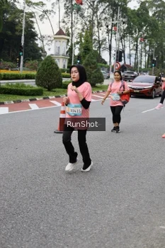 Runner Photo 4304852