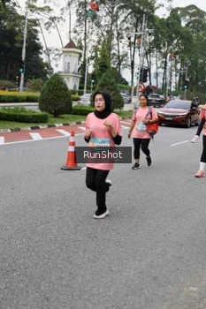 Runner Photo 4304854