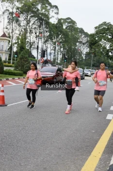 Runner Photo 4304856