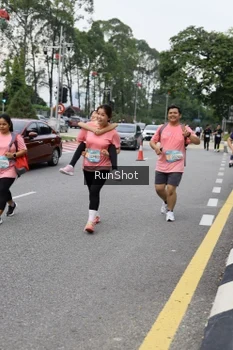 Runner Photo 4304857
