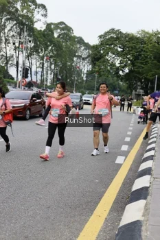 Runner Photo 4304860