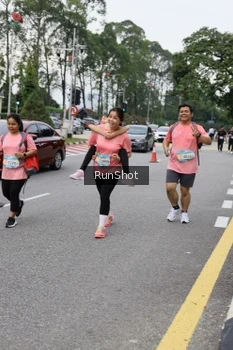 Runner Photo 4304861