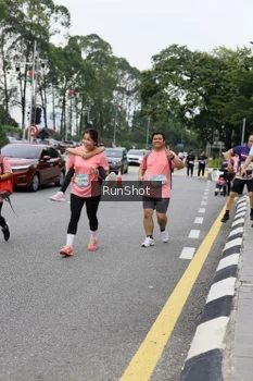 Runner Photo 4304862