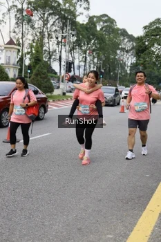 Runner Photo 4304863