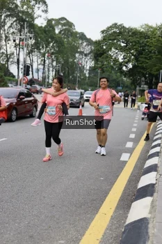 Runner Photo 4304864