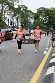 Runner Photo 4304866