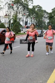 Runner Photo 4304873