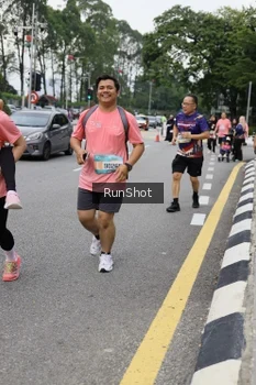 Runner Photo 4304876