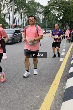 Runner Photo 4304883