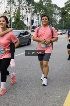 Runner Photo 4304896