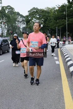 Runner Photo 4304899