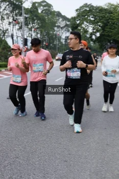 Runner Photo 4304908