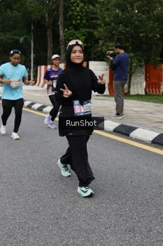 Runner Photo 4304910
