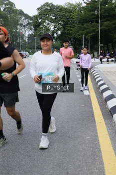 Runner Photo 4304917
