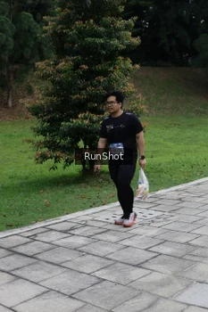 Runner Photo 4304930