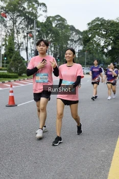 Runner Photo 4304935