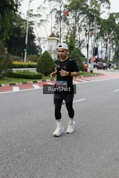 Runner Photo 4304946