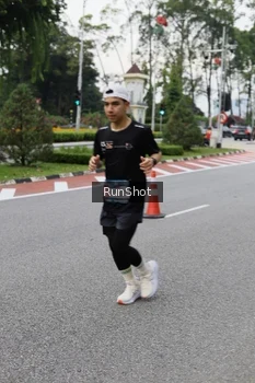 Runner Photo 4304947