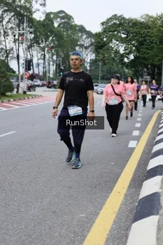 Runner Photo 4304949