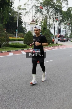 Runner Photo 4304960