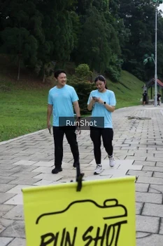 Runner Photo 4304970