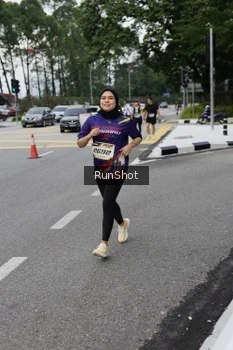 Runner Photo 4304984