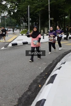 Runner Photo 4304991